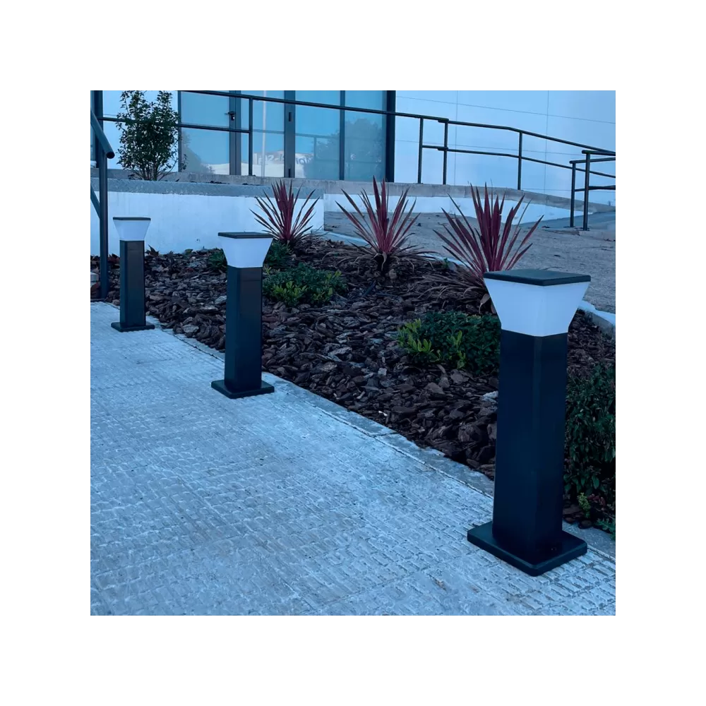 borne-potelet-noir-57cm-9w-led-5-teintes-900-lumens