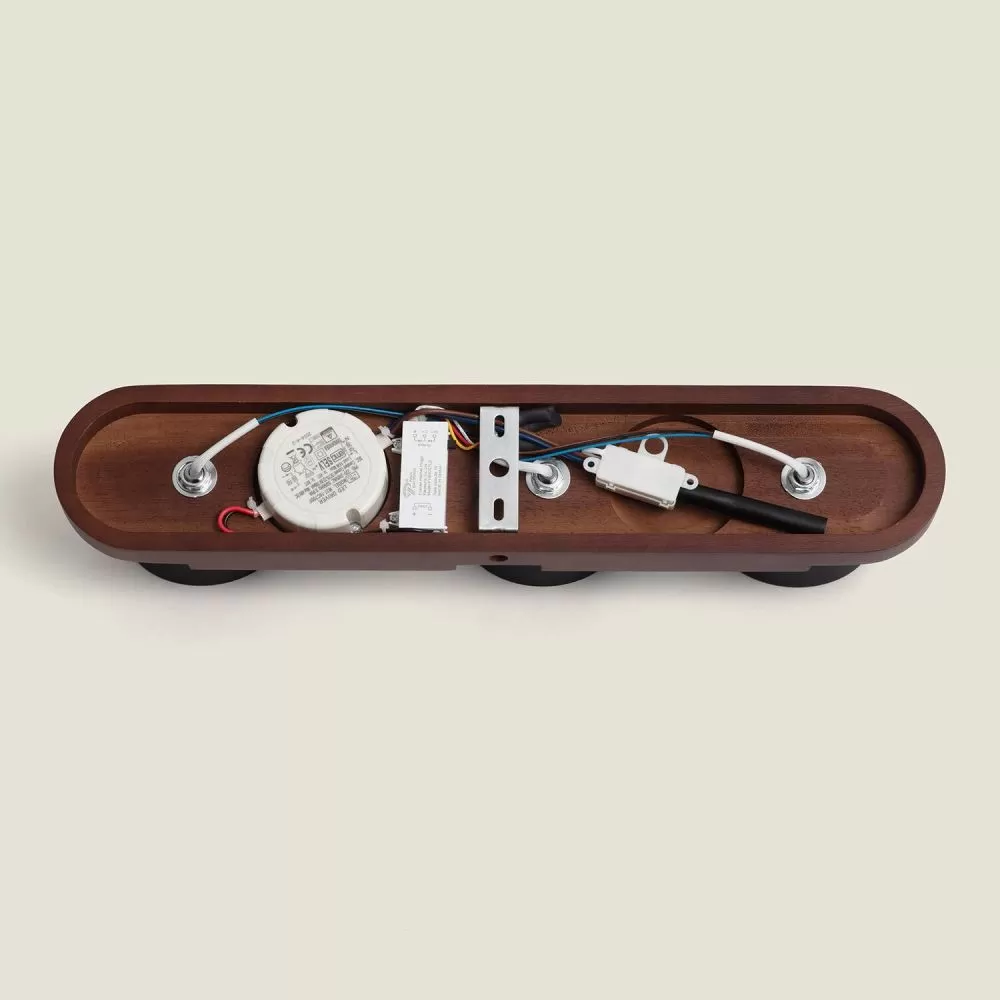 plafonnier-applique-triple-pateres-led-cct-orientable-metal-noir-et-bois