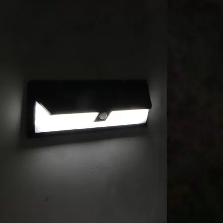 applique-led-solaire-detecteur-de-mouvement-3w-150lm