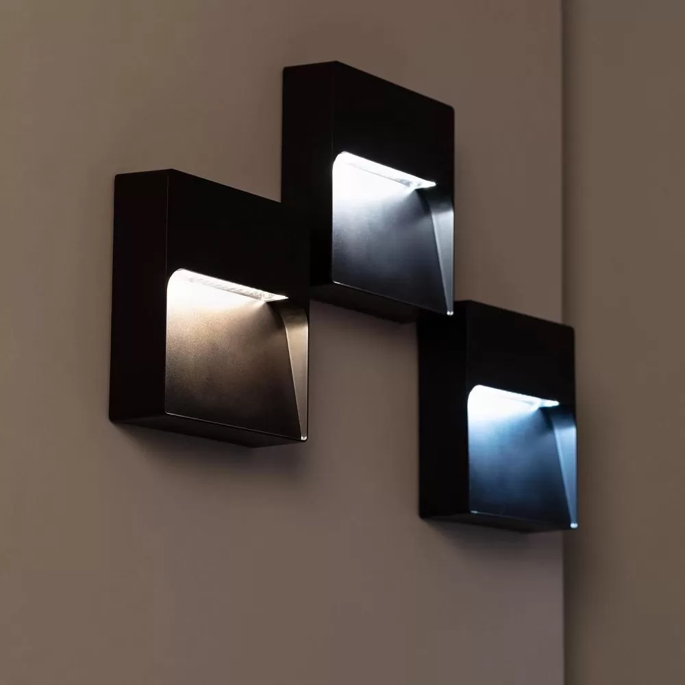 applique-balisage-exterieur-led-mural-carre-noir-500-lumens-etanche-ip65