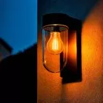 applique-solaire-noire-detecteur-de-mouvement-1w-led-100-lumens-3000k
