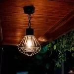 suspension-etanche-exterieure-cage-metal-noir-ip44-220v