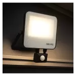 projecteur-led-detecteur-de-mouvement-pir-50w-6200-lumens-4000k