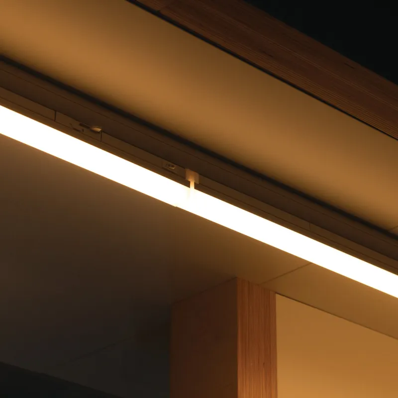 reglette-led-30w-cct-120cm-pour-rail-3-allumages