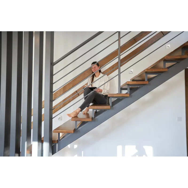 encastre-mural-led-carre-blanc-balisage-escalier-exin-led-l-220v