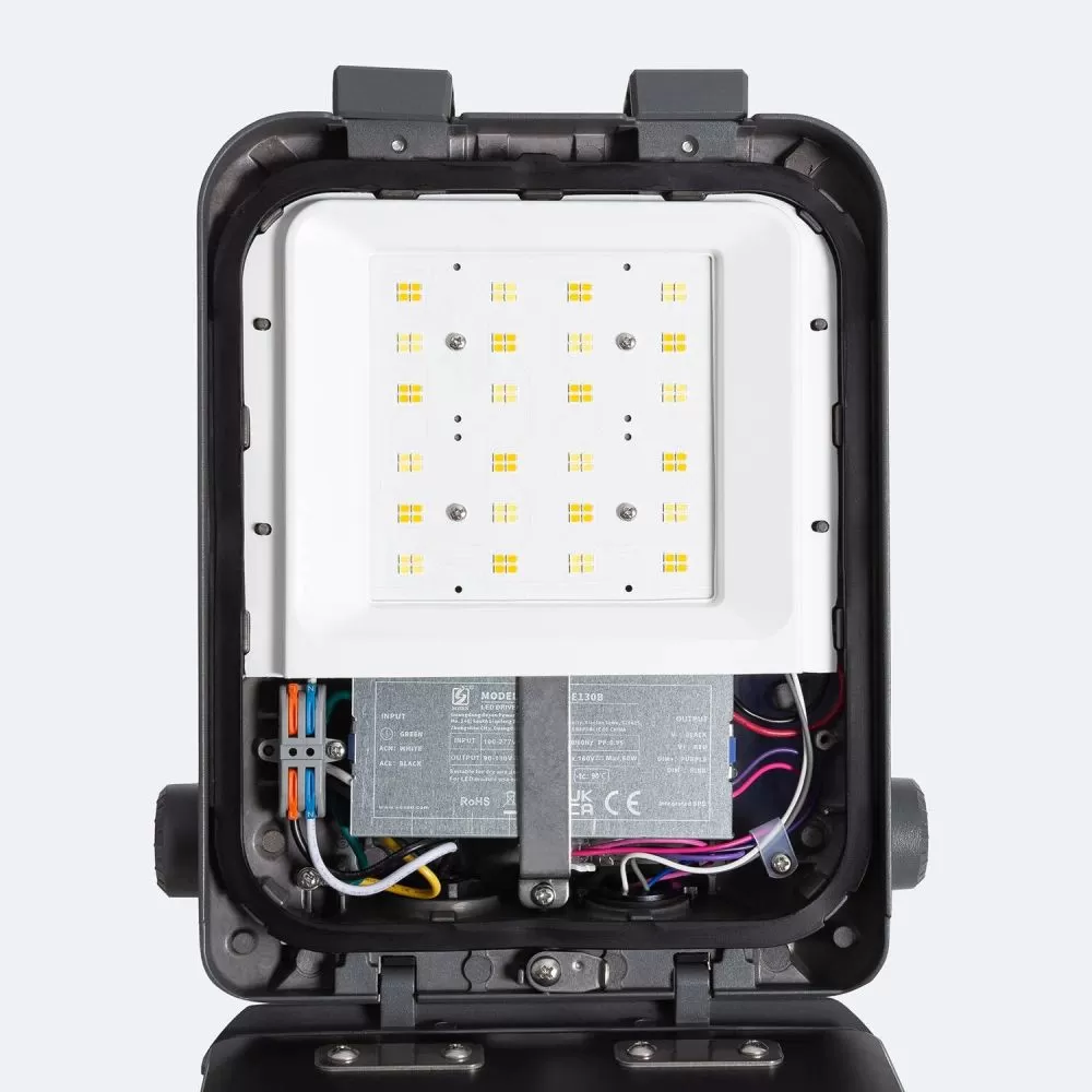 projecteur-led-100w-variable-1-10v-asymetrique-16000-lumens-ip66-professionnel