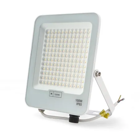 projecteur-blanc-led-50w-cct-6000-lumens-ip65