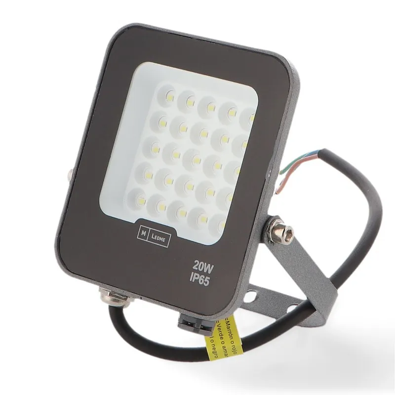 projecteur-led-20w-noir-2500-lumens-ip65-dimmable