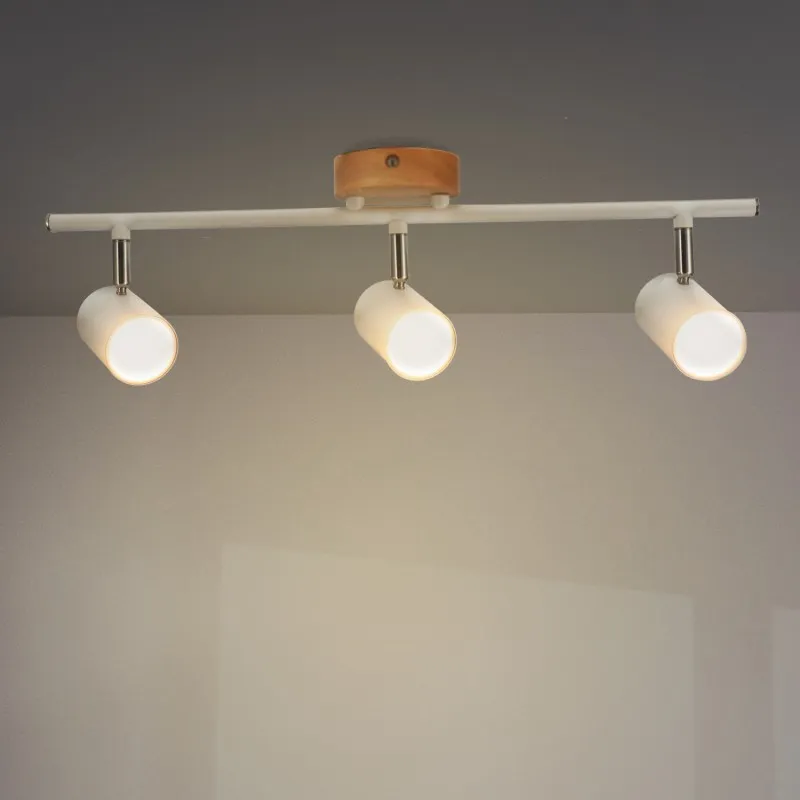 plafonnier-spot-metal-blanc-et-bois-3-tetes-orientable-gu10