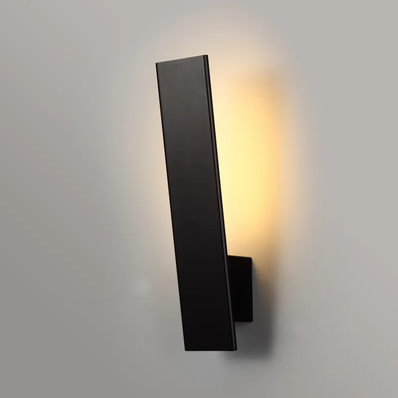applique-led-noire-9w-680-lumens-3000k-balisage-couloir-chambre