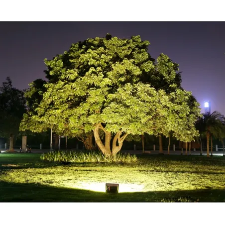 Projecteur led 50W noir extra plat ip65 4750 lumens etanche exterieur rocaille jardin