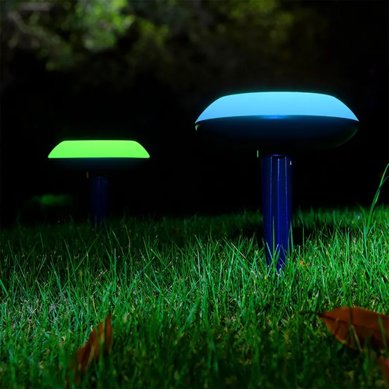 haut parleur bluetooth spot sur piquet solaire ip65 rgb+w eclairage jardin