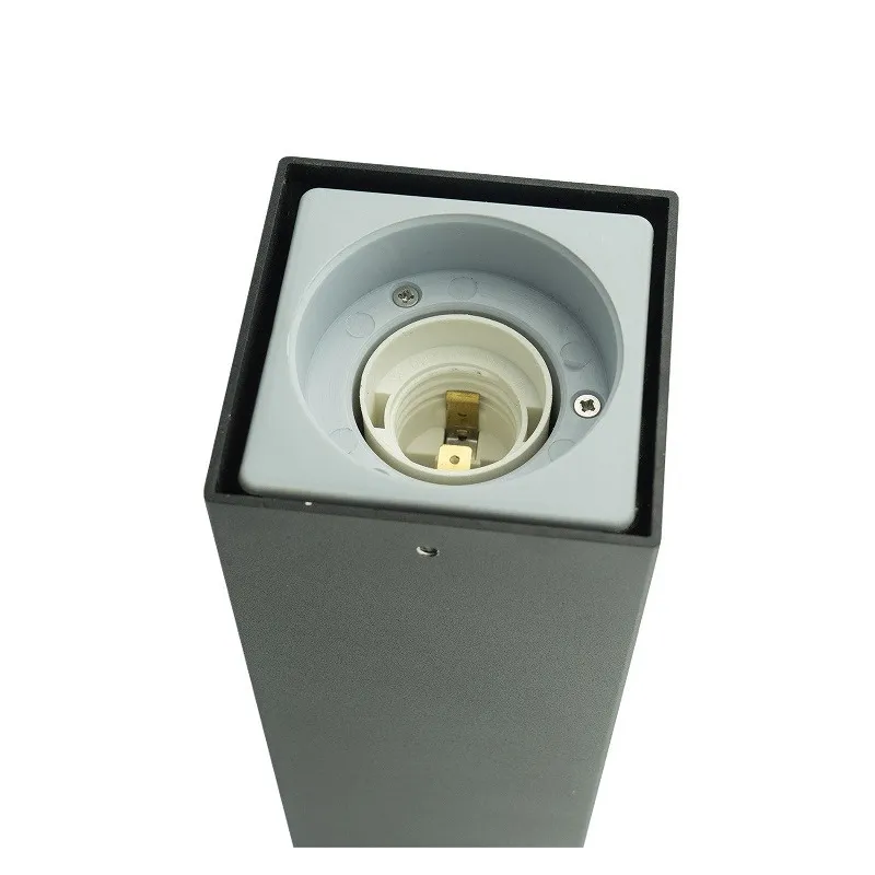 borne de jardin noire 74cm culot e27 ip54 220v