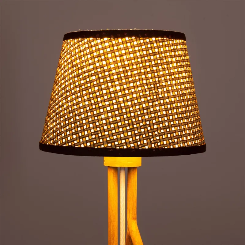 lampe sur pied abat-jour tressé culot e27 pied bois