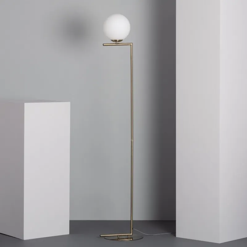 Lampadaire moderne acier doré 165cm culot e27 boule 20cm