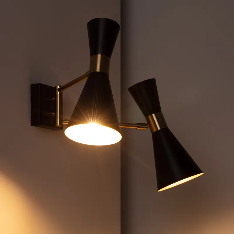 Applique murale noire double tetes culot e27 métal noir et doré