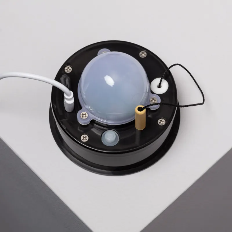 Lampe solaire a suspendre étanche extérieur rechargeable nomade lumineux bali
