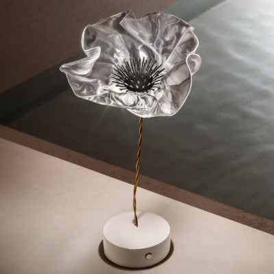 Lampe à Poser rechargeable fleur nomade portable slamp